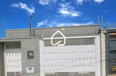 Casa à venda no bairro universitário com 3 quartos, suíte, cozinha planejada e excelente localização estratégica