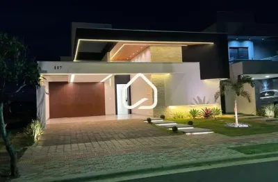 Casa de Alto Padrão com 3 Suítes, Piscina e Energia Fotovoltaica em Condomínio Fechado