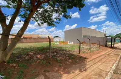 Terreno à venda com 360m², no asfalto, localizado próximo ao Atacadão