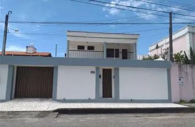 Casa para venda tem 228 metros quadrados com 3 quartos em cocó - fortaleza - ceará