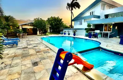 Casa com 5 quartos à venda na Avenida Dolor Barreira, 100, de Lourdes, Fortaleza