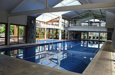 Casa em condomínio fechado com 4 quartos à venda na rs 235, vale das colinas, gramado, 597 m2 por r$ 7.450.000