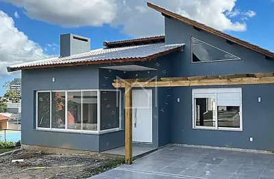 Casa em condomínio fechado com 2 quartos à venda na Rua Antônio Ramos, 440, Villa Lucchesi, Gravataí