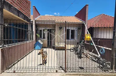 Casa com 2 quartos à venda na Rua Quintão, 50, Jardim Betânia, Cachoeirinha
