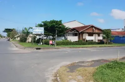 Casa com 3 quartos à venda na Avenida Vinte e Nove de Abril, Brejatuba, Guaratuba