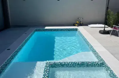 Excelente casa com sala comercial guaratuba  com piscina