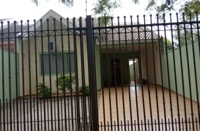 Casa com 3 quartos à venda na rua rui barbosa, 2081, zona 06, maringá por r$ 650.000