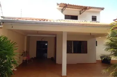 Casa comercial à venda na rua pioneiro salvador kessa, 318, jardim rebouças, maringá por r$ 550.000