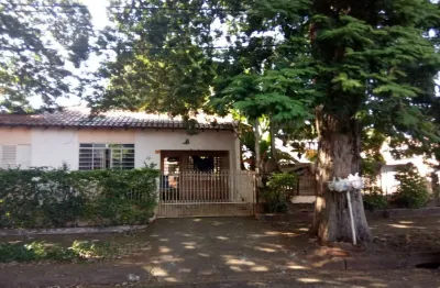 Casa com 3 quartos à venda na rua francisco corrêa de campos, 79, vila santo antônio, maringá por r$ 700.000