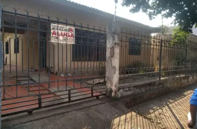 Casa com 3 quartos para alugar na rua santa joaquina de vedruna, 840, zona 05, maringá, 150 m2 por r$ 3.200