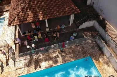 Antigo clube banestado localizado na br 376, a 500 metros da industria de paranavai sentido maringa