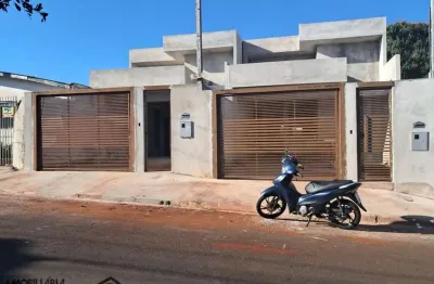 Casa com 3 quartos à venda na Rua Vitório Sambatti, Conjunto Habitacional Karina, Maringá