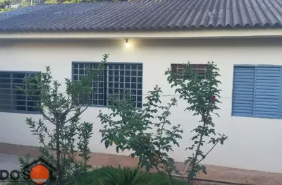 Casa com 4 quartos para alugar na rua ipanema, 475, zona oeste, mandaguaçu, 170 m2 por r$ 1.600