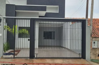 Casa com 3 quartos à venda na Rua Pioneiro Luiz Oberleitner, Conjunto Habitacional Requião, Maringá
