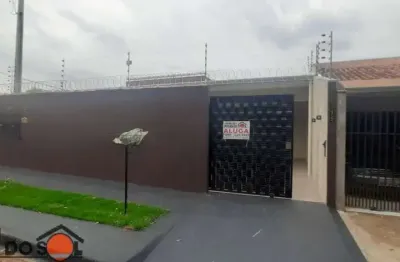 Casa com 3 quartos para alugar na rua itamar garcia pereira, 315, vila santa izabel, maringá, 95 m2 por r$ 1.950