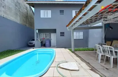 Sobrado frente mar 3 dormitórios, piscina em jardim suarão - itanhaém .