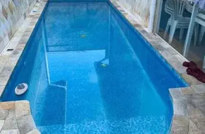 Casa com 3 dormitórios à venda por r$ 490.000 - agenor campos - mongaguá/sp