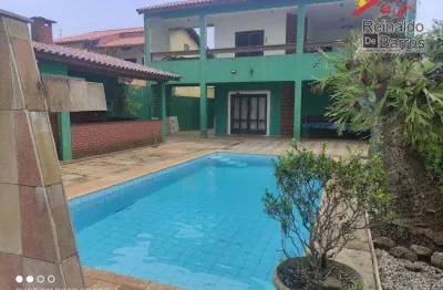 Sobrado  frente mar com piscina em jardim suarão itanhaém .