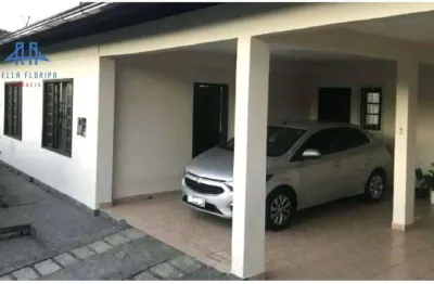 Casa com 5 dormitórios à venda, 219 m² por R$ 2.000.000 - Agronômica - Florianópolis/SC