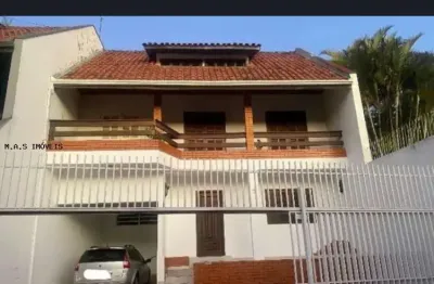 Sobrado em condomínio mobiliado para venda em curitiba, guabirotuba, 3 dormitórios, 1 suíte, 3 banheiros, 7 vagas