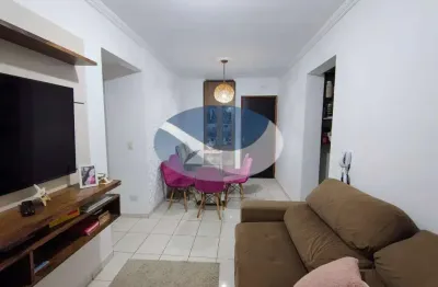 Apartamento de dois quartos com suite a 900 metros da praia martim de sá - ap562