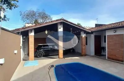 Casa térrea com piscina, centro,  caraguatatuba, sp - ca620