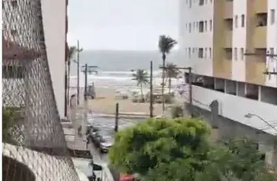 Apartamento 01 dormitório com vista para o mar! 100 metros do mar!