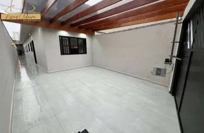 Casa 03 dormitórios c/ 01 suite - alto padrão 200 metros do mar!