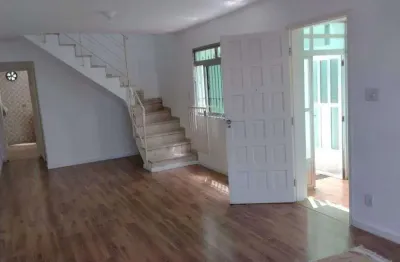 Sobrado com 3 dormitórios à venda, 170 m² por R$ 742.000,00 - Parque Jaçatuba - Santo André/SP