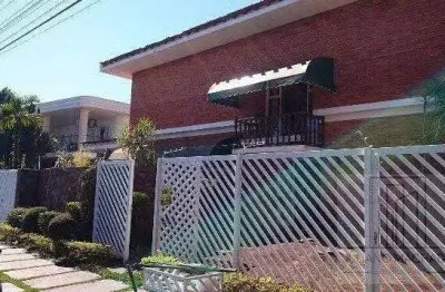 Casa com 3 quartos e 3 banheiros à venda,  por r$ 590.000,00