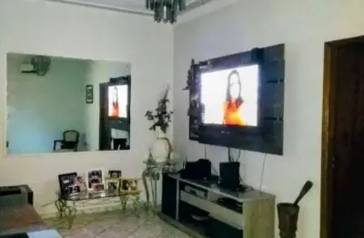 Vende-se casa térrea com 3 dormitórios 1 suíte planalto verde