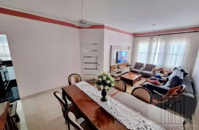 Casa térrea, com 3 dormitórios e 2 suítes, parte alto do palmares
