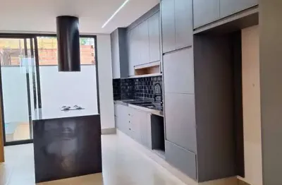Vende-se casa térrea com 3 suítes condomínio vivendas da mata aroeira 
