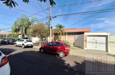 Casa residencial ou comercial com 223m² de área construída no jardim macedo