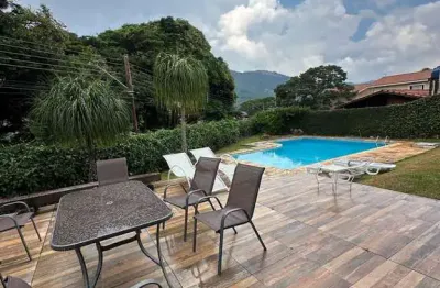 Casa com 3 quartos à venda na Avenida Nove de Julho, Centro, Atibaia