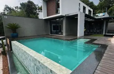 Casa com 3 quartos à venda na Avenida Nove de Julho, Centro, Atibaia