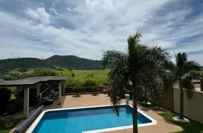 Deslumbrante casa estilo chácara em condomínio fechado, atibaia-sp