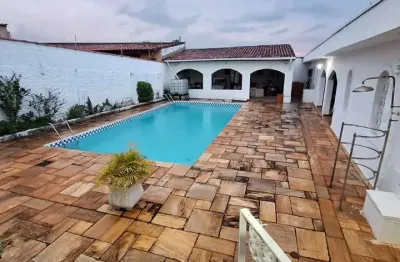 Linda casa na vila giglio, vista maravilhosa, próxima da lucas