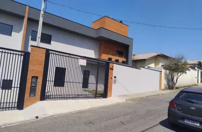 Lindo sobrado, recém construído na Vila Giglio, região nobre, a poucos passos da Lucas