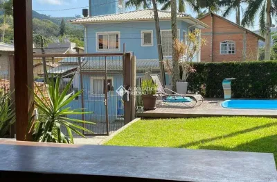 Casa com 3 quartos à venda na condomínio canto da lagoa, 323, lagoa da conceição, florianópolis, 180 m2 por r$ 1.800.000