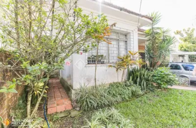 Casa em condomínio fechado com 3 quartos à venda na rua saica, 192, petrópolis, porto alegre, 198 m2 por r$ 880.000