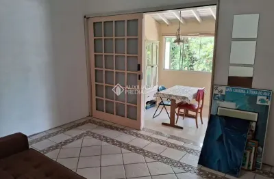 Casa com 4 quartos à venda na rua pau de canela, 640, rio tavares, florianópolis, 300 m2 por r$ 1.349.000