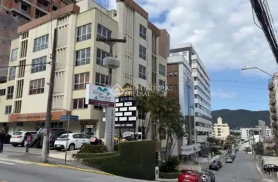 Sala comercial à venda na rua lauro linhares, 1849, trindade, florianópolis, 41 m2 por r$ 399.000