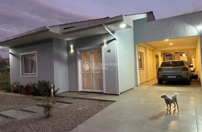 Casa com 3 quartos à venda na rua velho leão do mar, 42, praia de fora, palhoça, 160 m2 por r$ 899.000