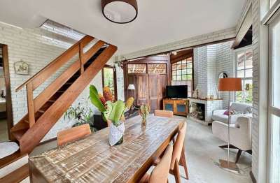 Casa com 4 quartos à venda na rua liberato carioni, 247, lagoa da conceição, florianópolis, 160 m2 por r$ 3.000.000