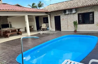Casa com 2 quartos à venda na vitória, 37, rio grande, palhoça, 132 m2 por r$ 561.000
