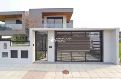 Casa com 3 quartos à venda na arlindo isaac da costa, 28, lagoa da conceição, florianópolis, 237 m2 por r$ 2.700.000