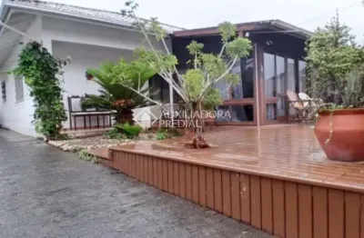 Casa com 3 quartos à venda na servidão sargento maurilio gonçalves cabral, 143, ingleses do rio vermelho, florianópolis, 240 m2 por r$ 770.000