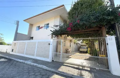 Prédio à venda na manoel joão ferreira, 142, barra da lagoa, florianópolis, 320 m2 por r$ 2.870.000