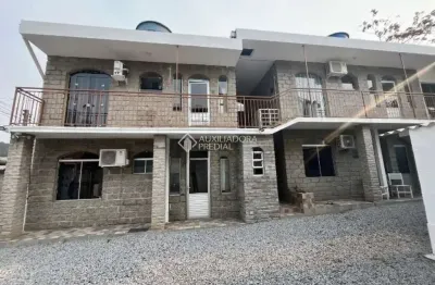 Prédio à venda na rua heitor bittencourt, 135, canasvieiras, florianópolis, 205 m2 por r$ 1.800.000